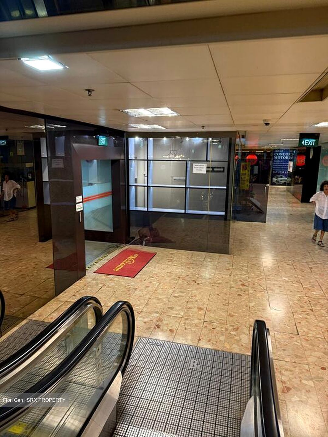 Concorde Shopping Centre (D3), Retail #509808971